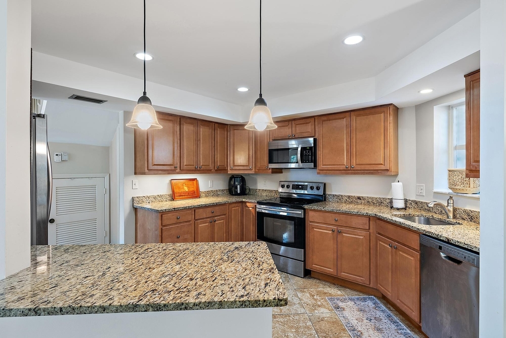 213 Seabreeze Circle - Photo 8