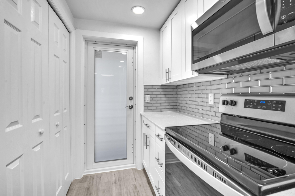 1015 Spanish River Road - Photo 9