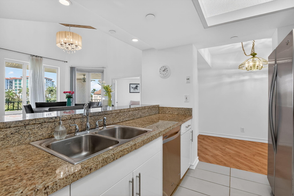 120 Se 5th Avenue - Photo 19