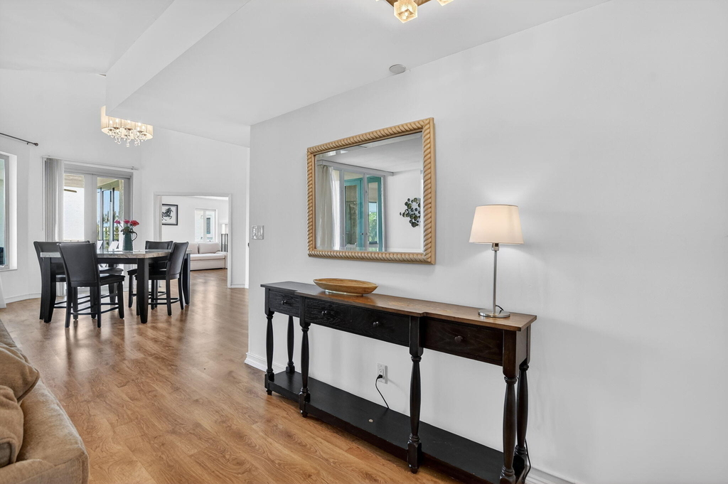 120 Se 5th Avenue - Photo 2