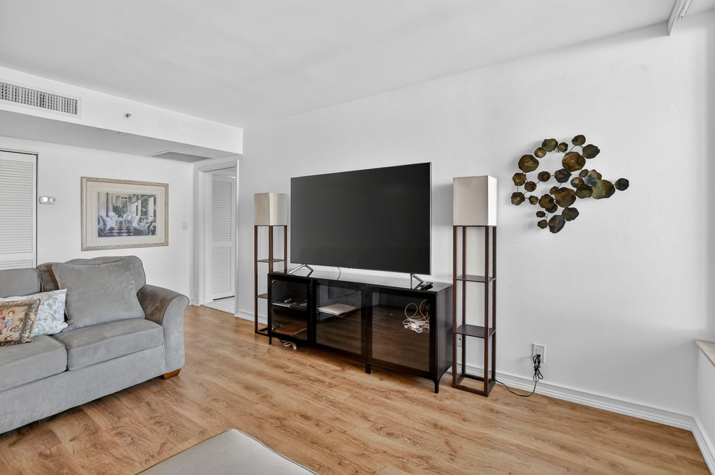 120 Se 5th Avenue - Photo 6