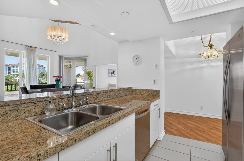 120 Se 5th Avenue - Photo 18