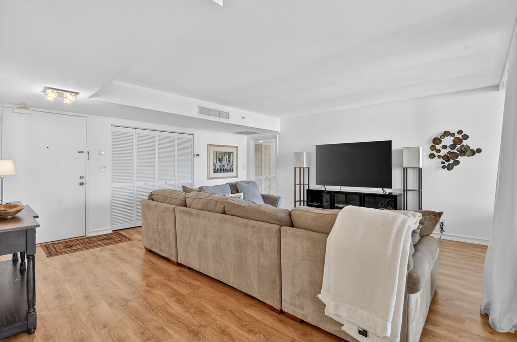 120 Se 5th Avenue - Photo 7