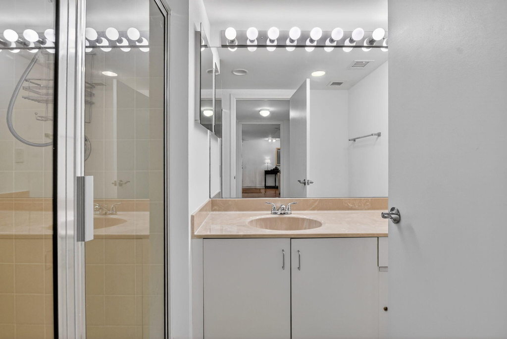 120 Se 5th Avenue - Photo 32