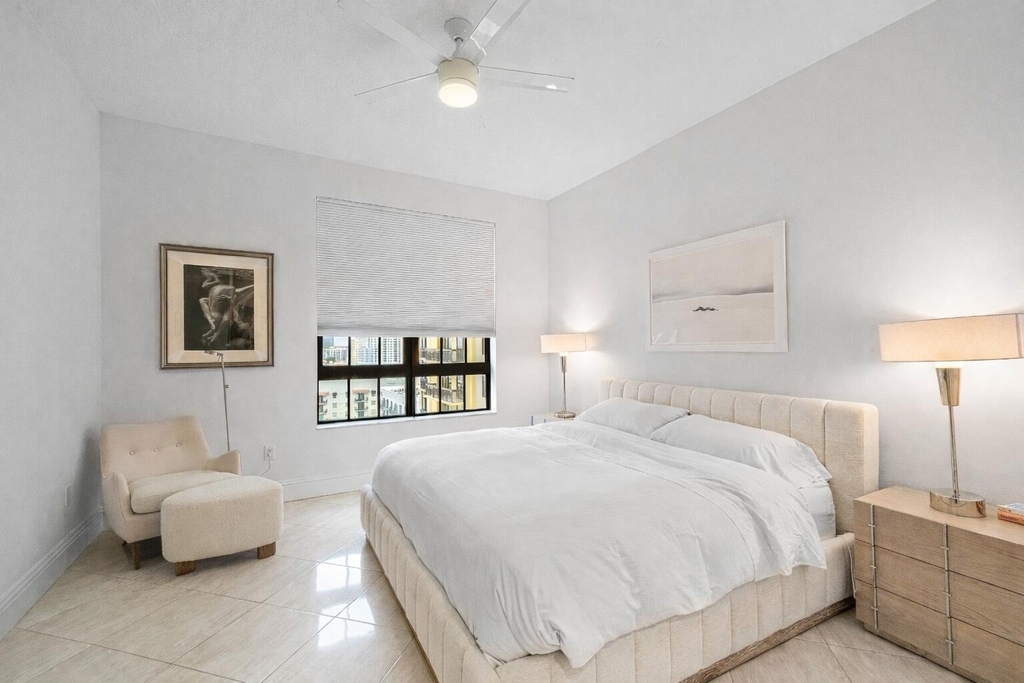 701 S Olive Avenue - Photo 15