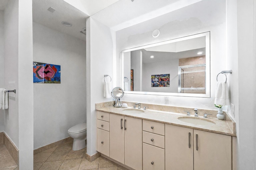 701 S Olive Avenue - Photo 18