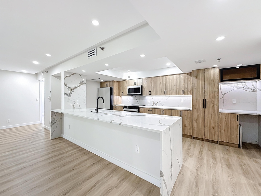 955 Egret Circle - Photo 0