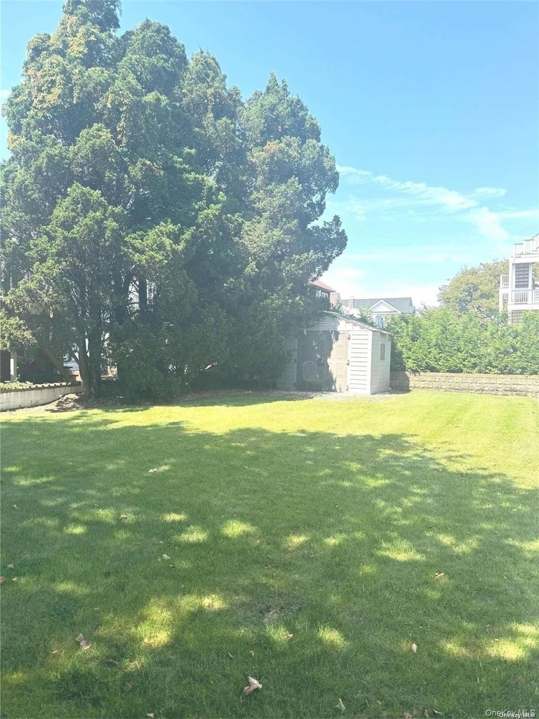89 Lynbrook - Photo 18
