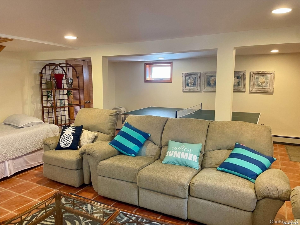 89 Lynbrook - Photo 14