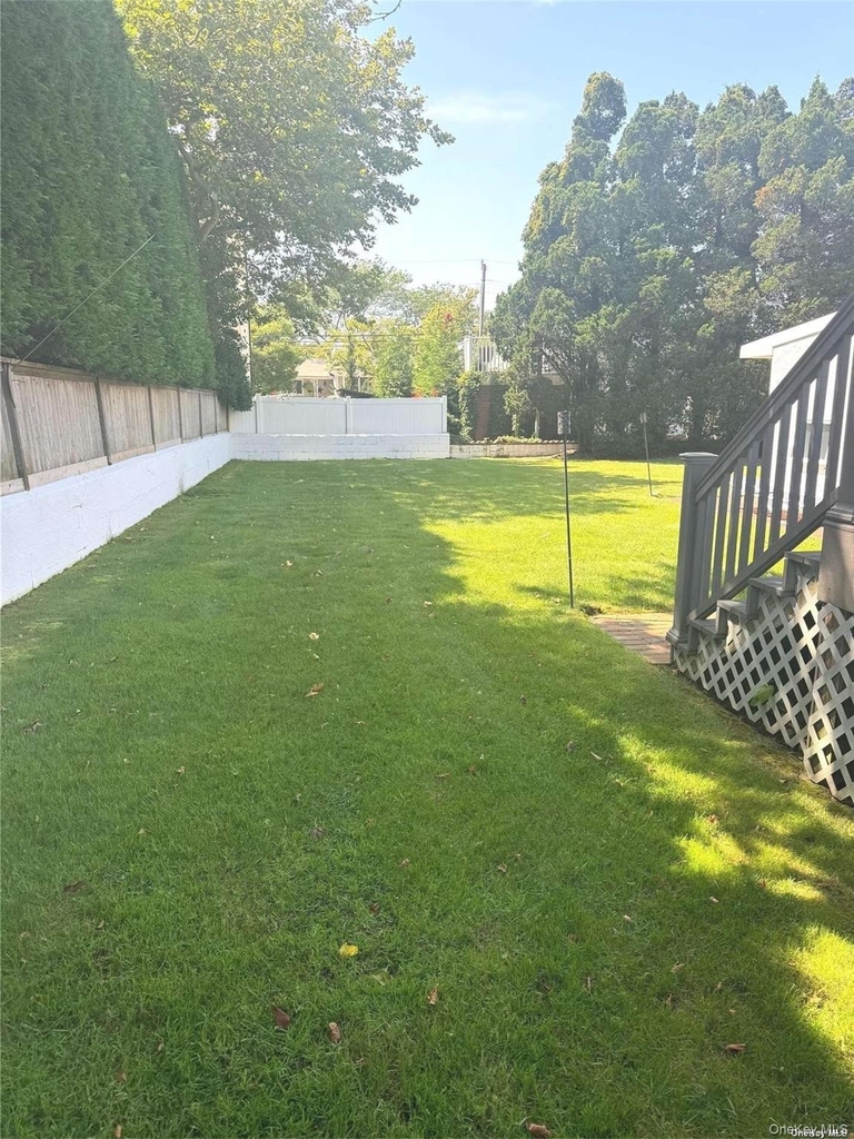 89 Lynbrook - Photo 17