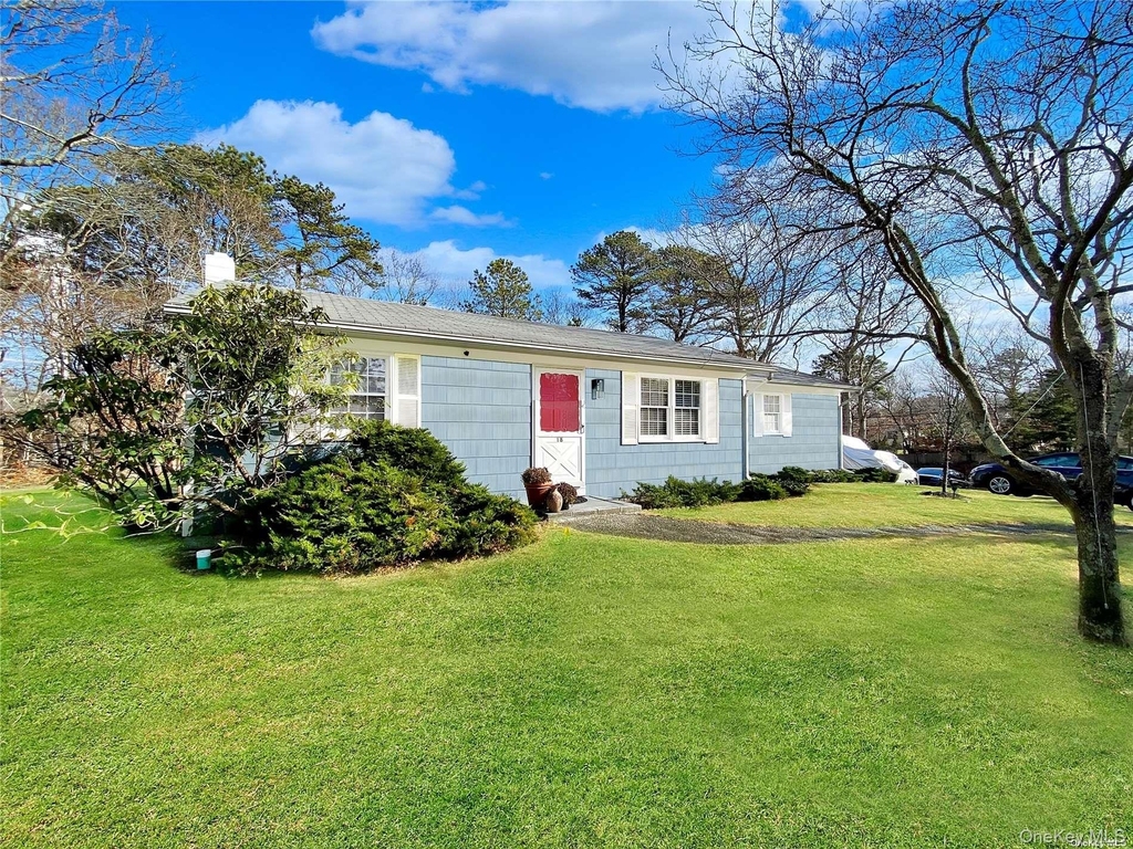 18 Old Riverhead Road - Photo 12