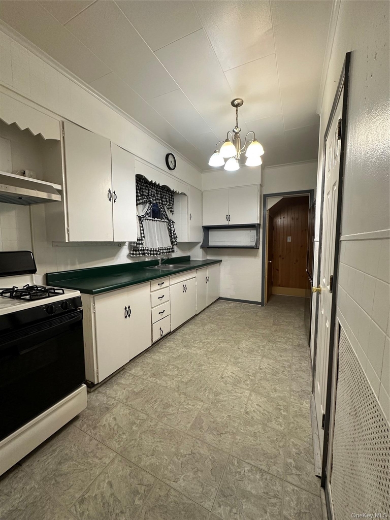 9 Elizabeth Street - Photo 2