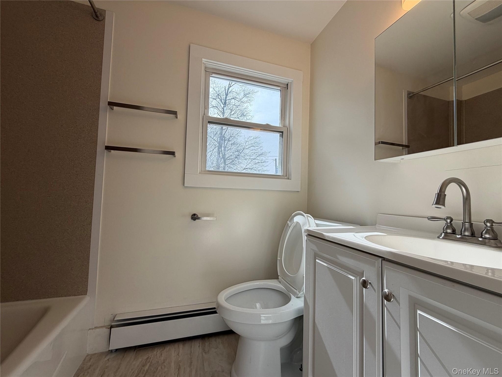 155 N Clinton Street - Photo 4