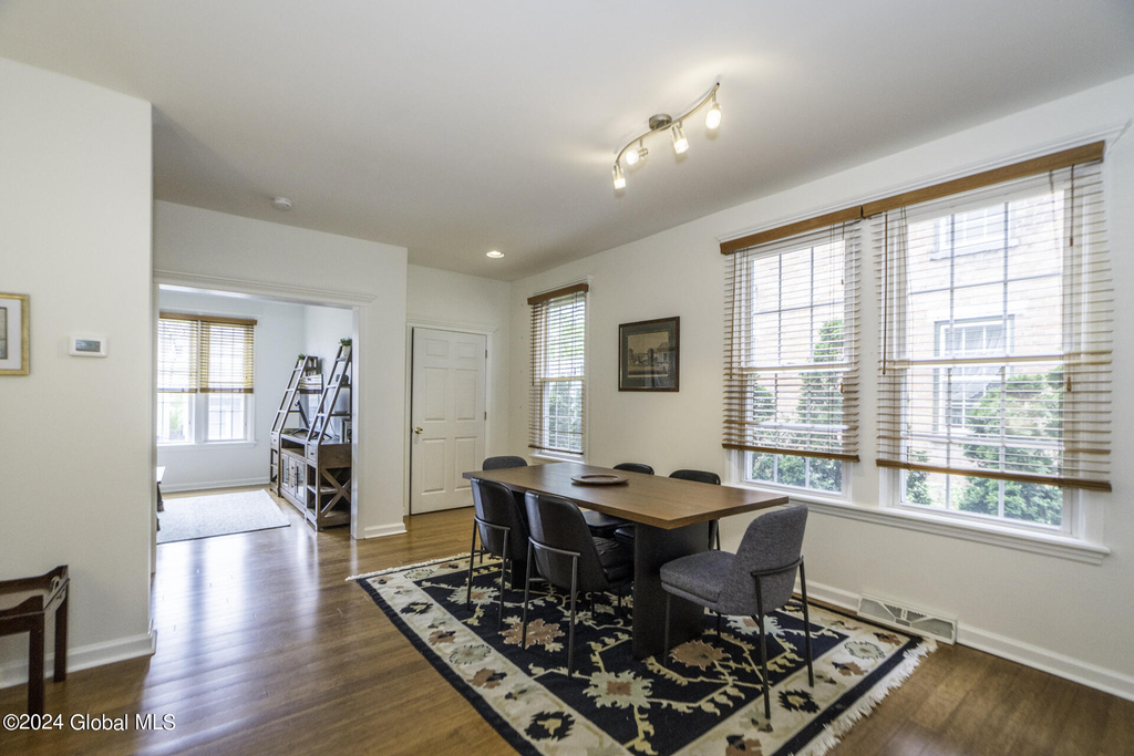 41 Walton Street - Photo 5