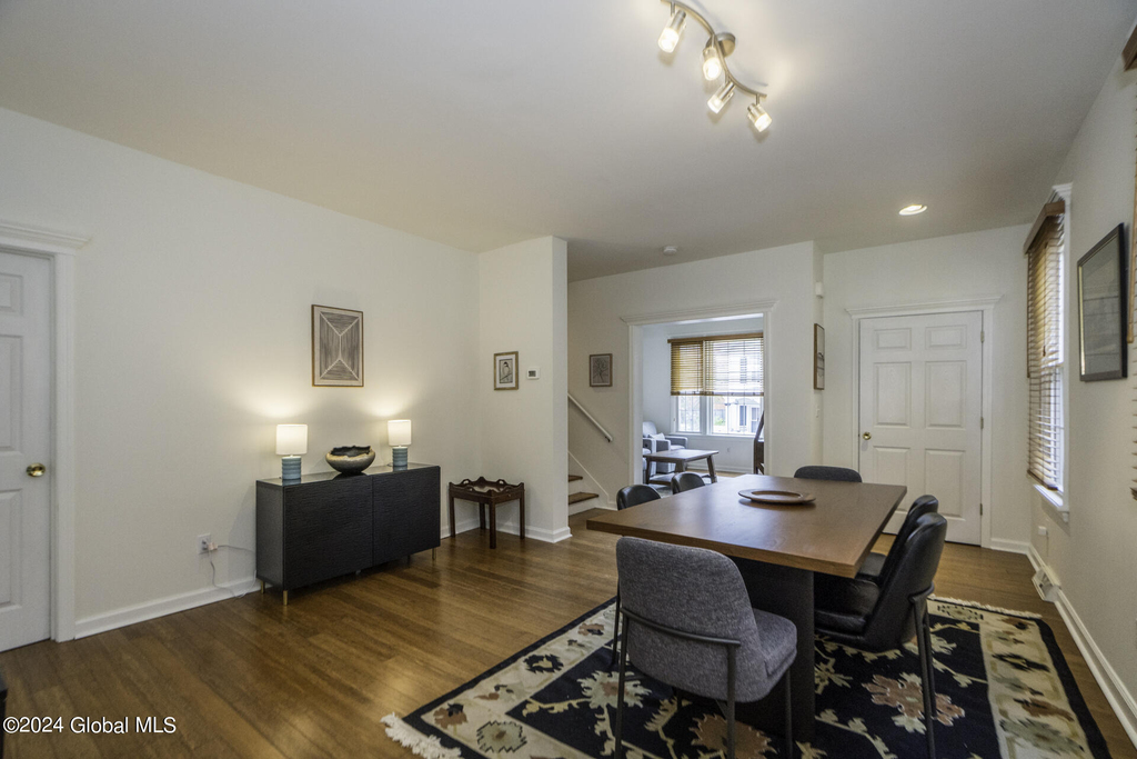 41 Walton Street - Photo 4