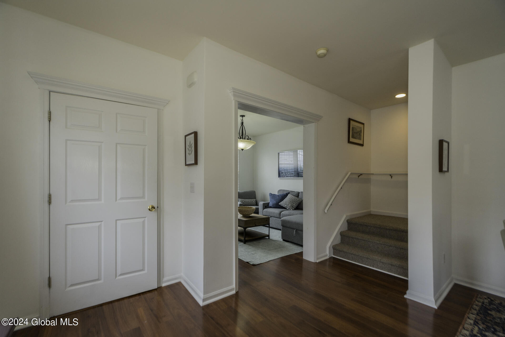 39 Walton Street - Photo 14