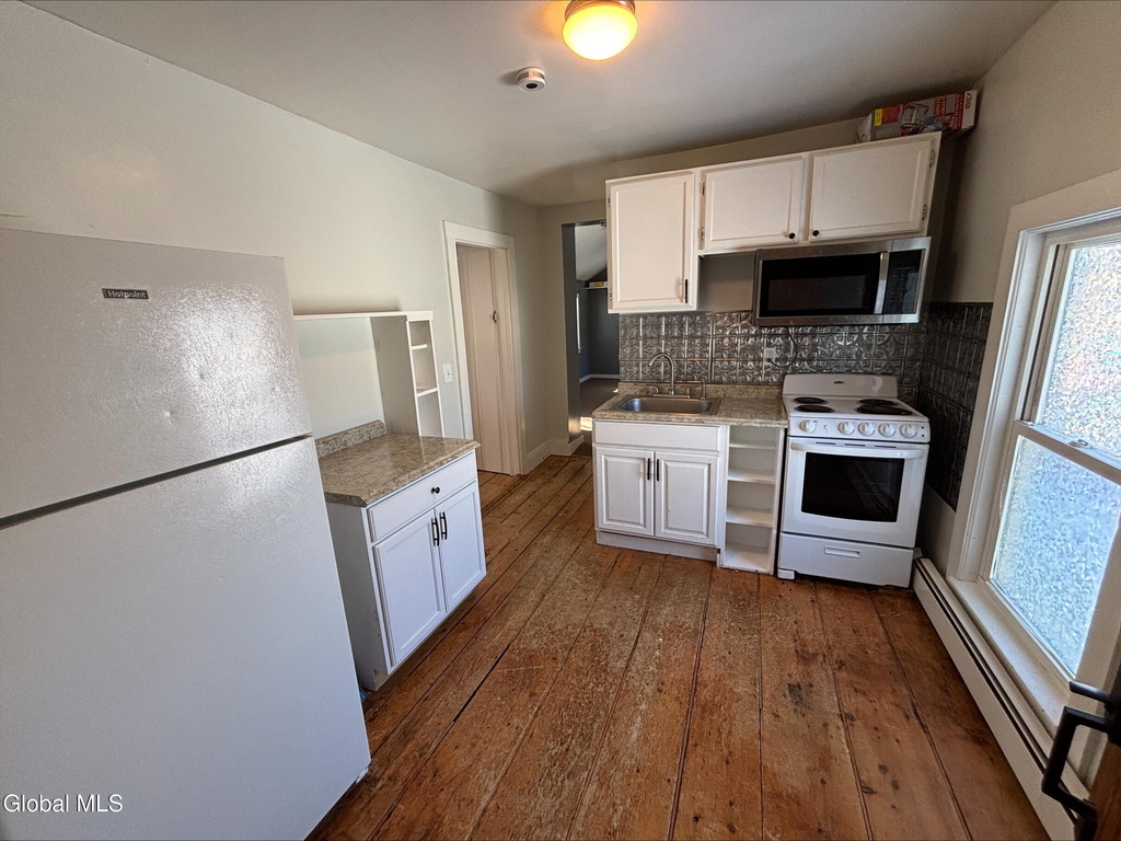 372 New York 43 - Photo 5