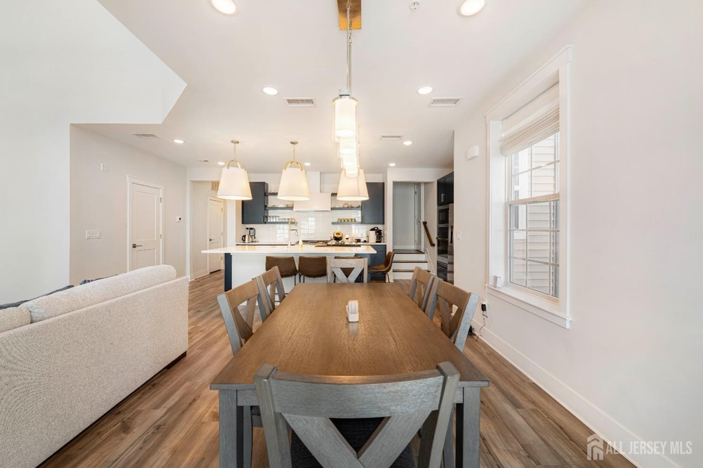 707 Station Road - Photo 4