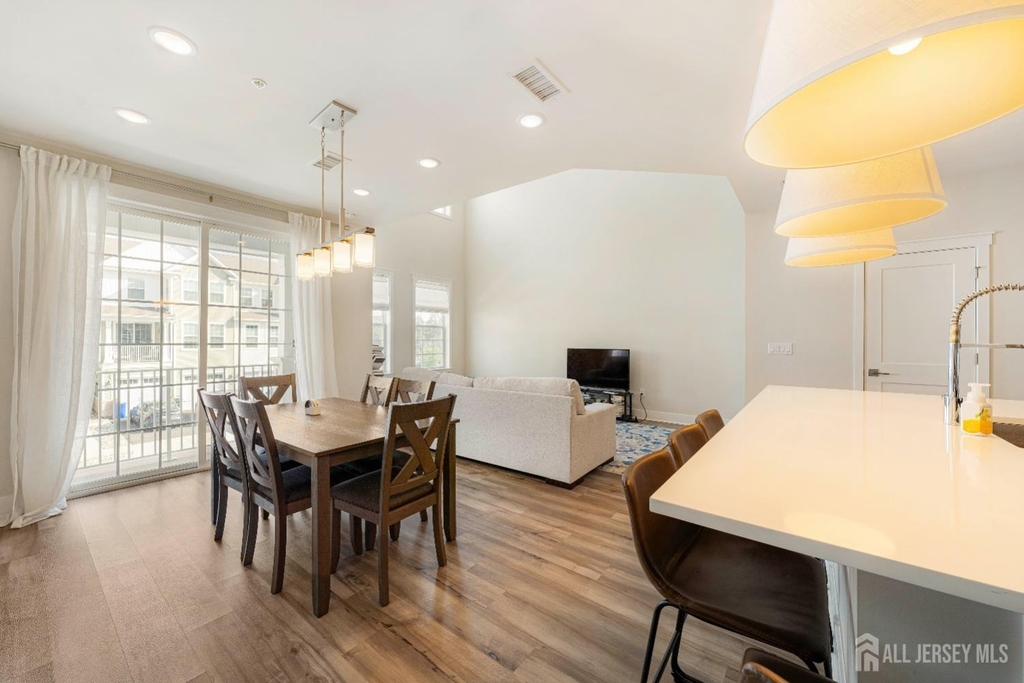 707 Station Road - Photo 3