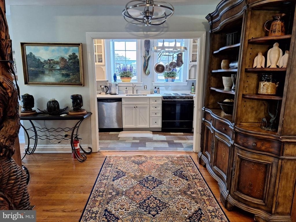 2254 Winchester - Photo 8