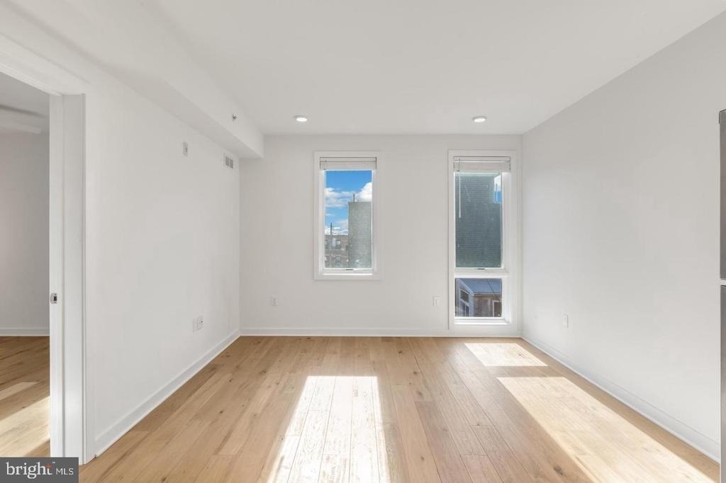 1416 Frankford Ave - Photo 7