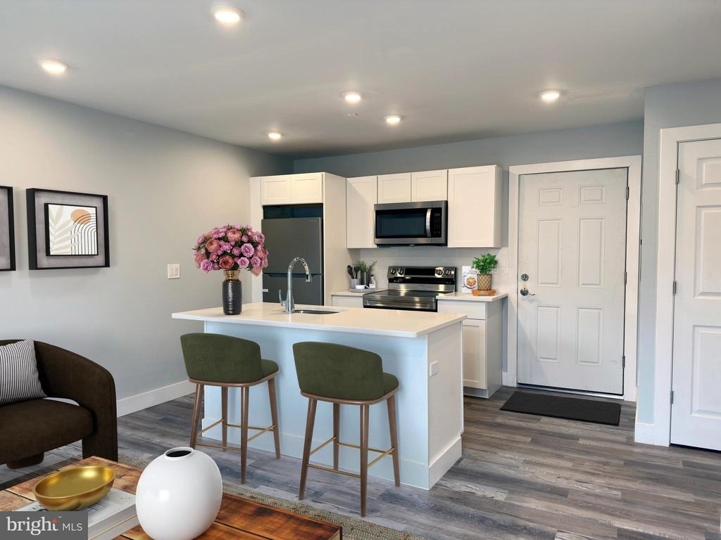 2809 S Warnock Street - Photo 2