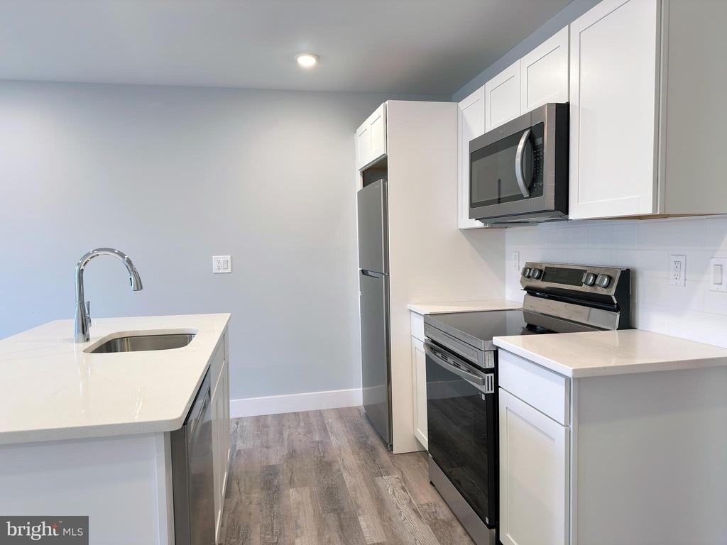 2809 S Warnock Street - Photo 3