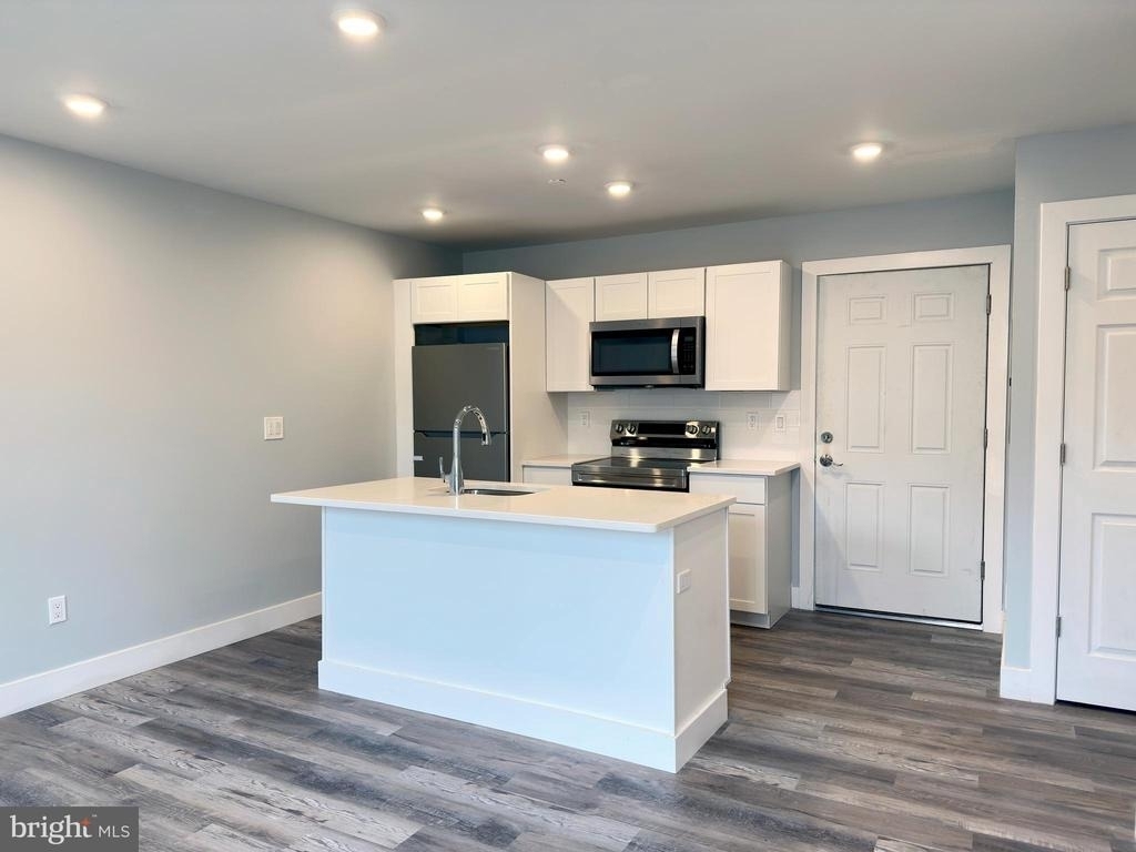 2809 S Warnock Street - Photo 4