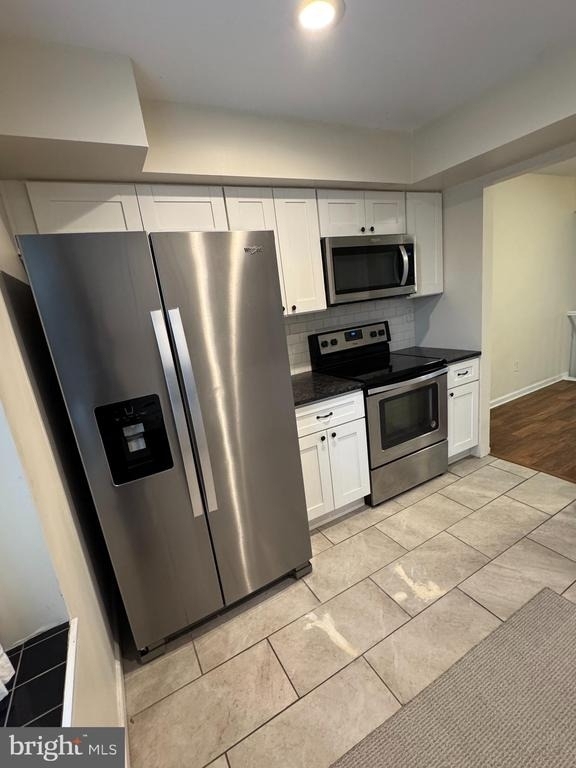 204 Livingston Court - Photo 7