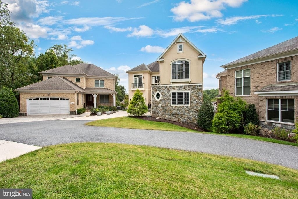 8319 Quarry Manor Terrace - Photo 3