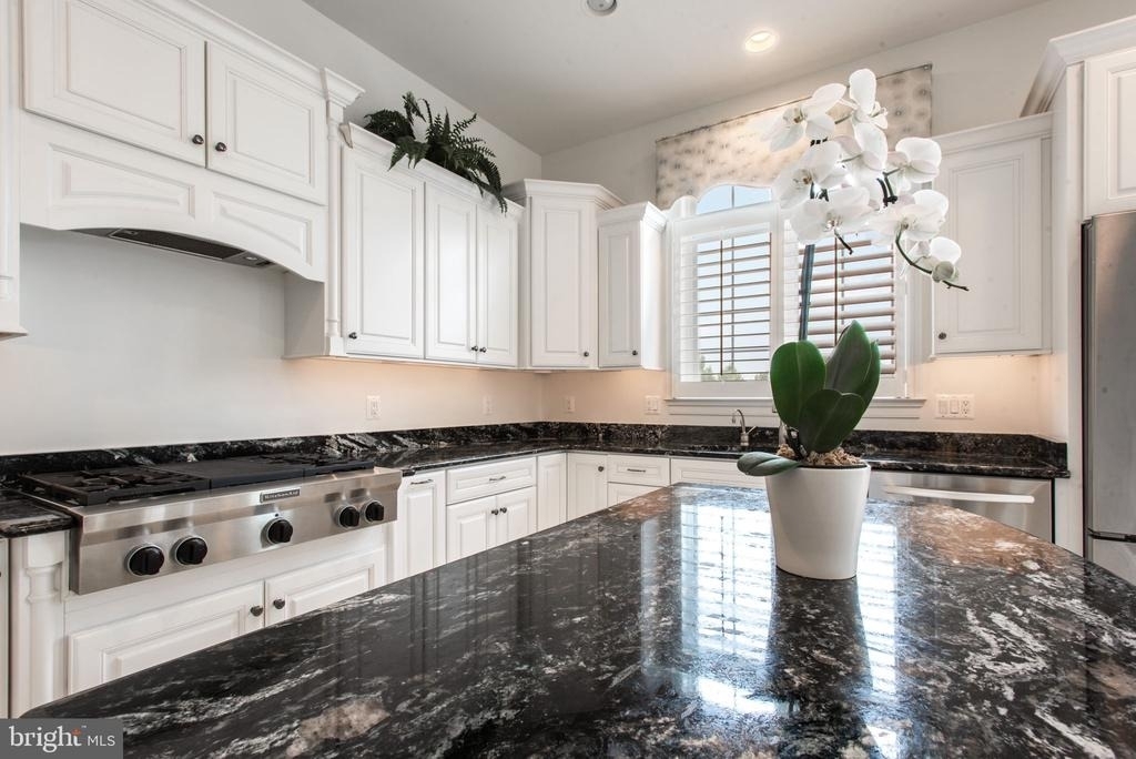 8319 Quarry Manor Terrace - Photo 31