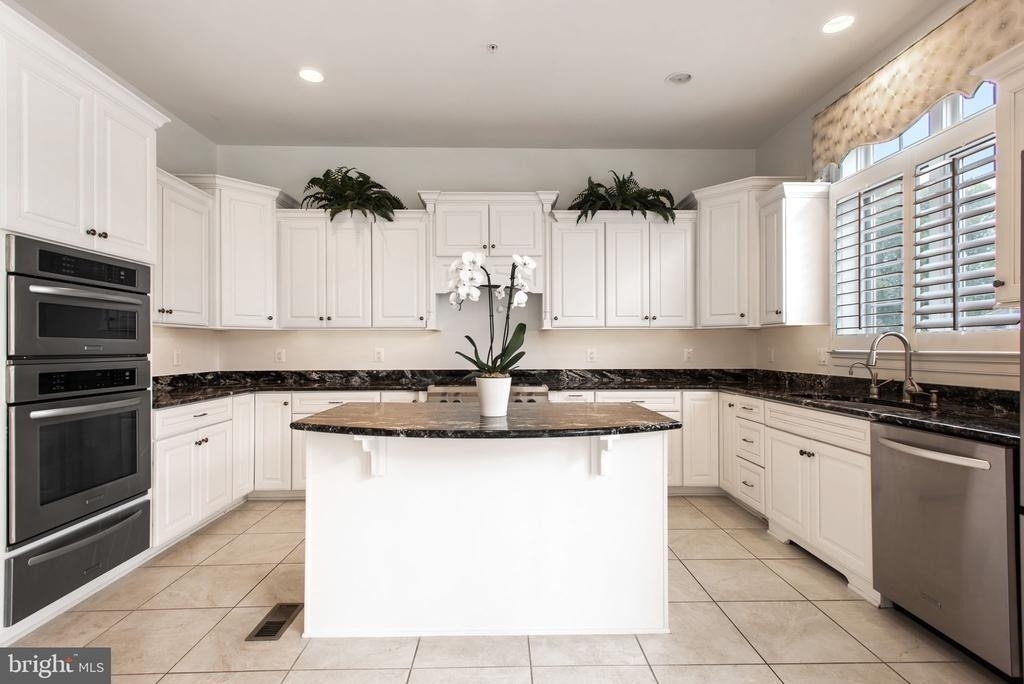 8319 Quarry Manor Terrace - Photo 30