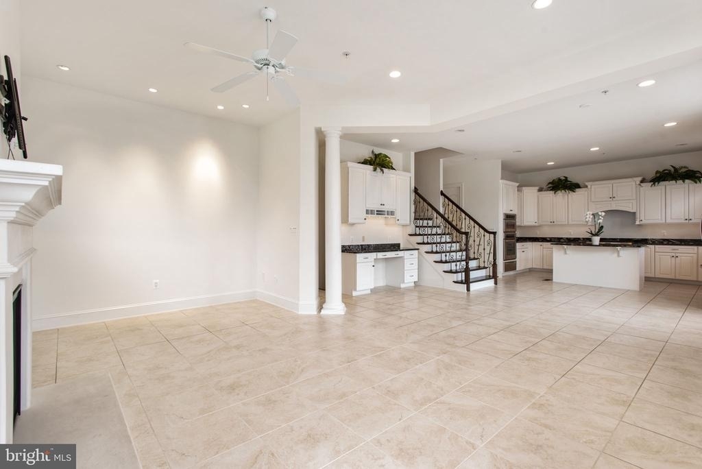 8319 Quarry Manor Terrace - Photo 23
