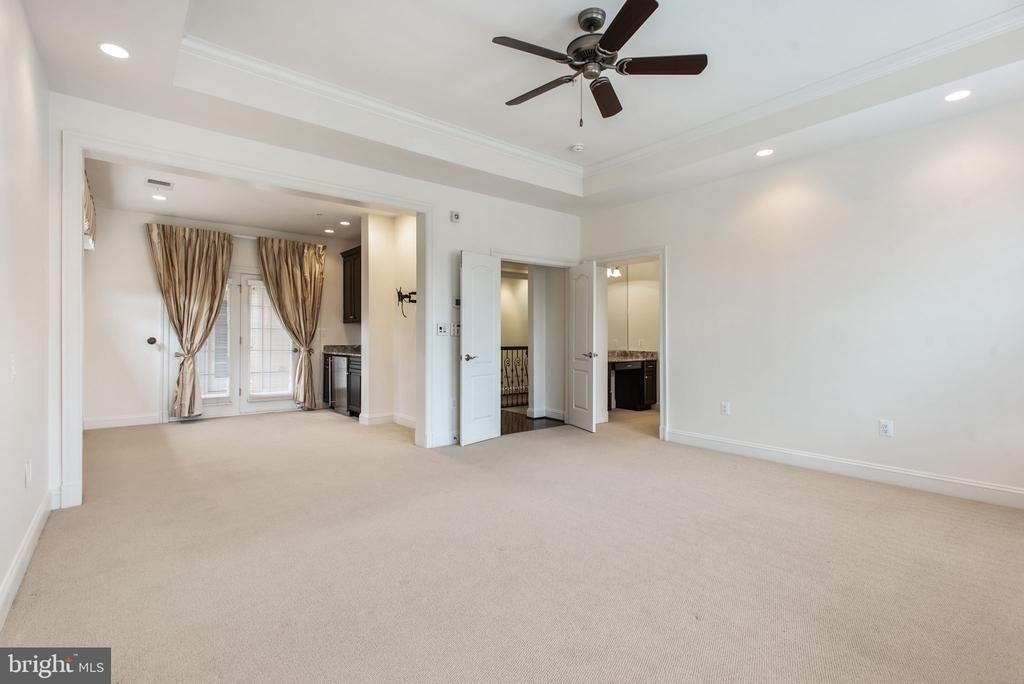 8319 Quarry Manor Terrace - Photo 37