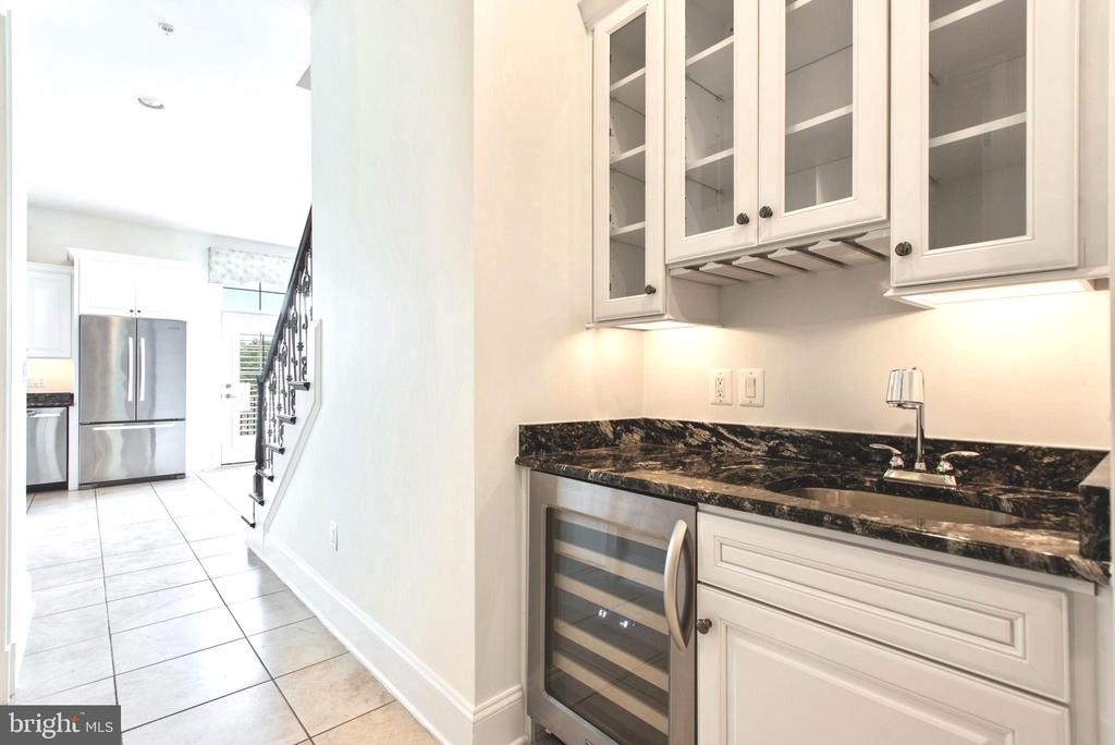 8319 Quarry Manor Terrace - Photo 13