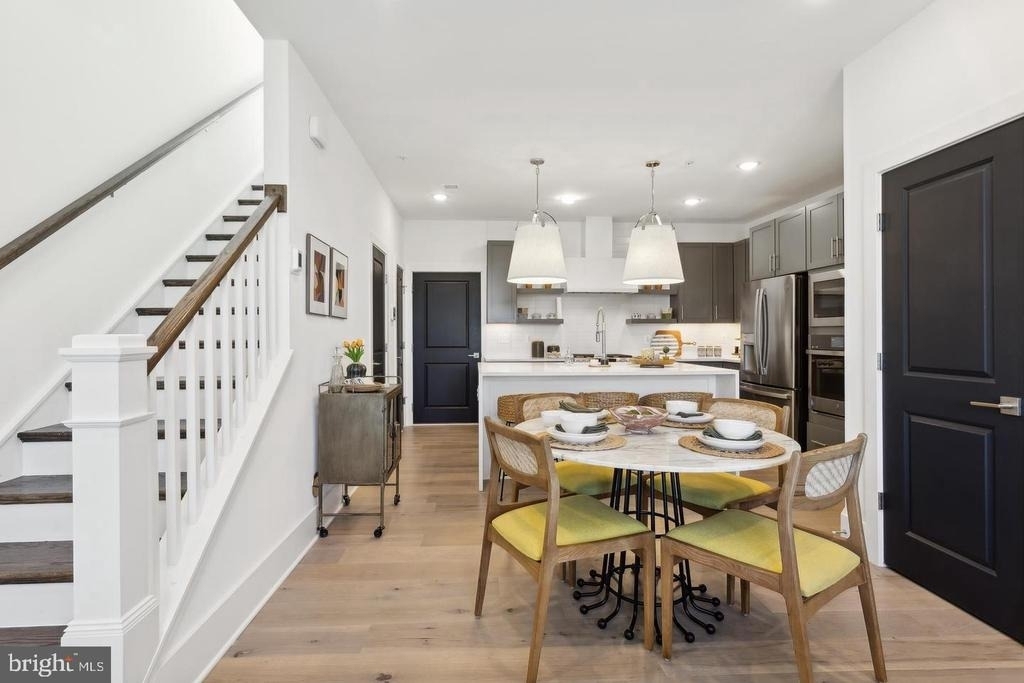 111 E Cromwell Street - Photo 16