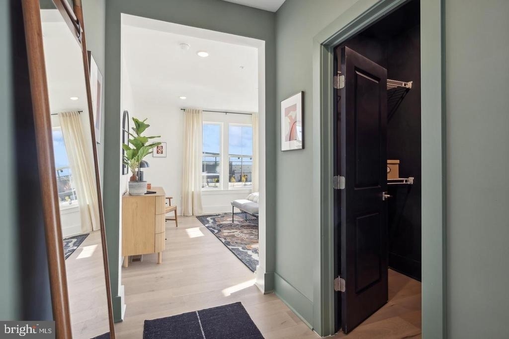 111 E Cromwell Street - Photo 20