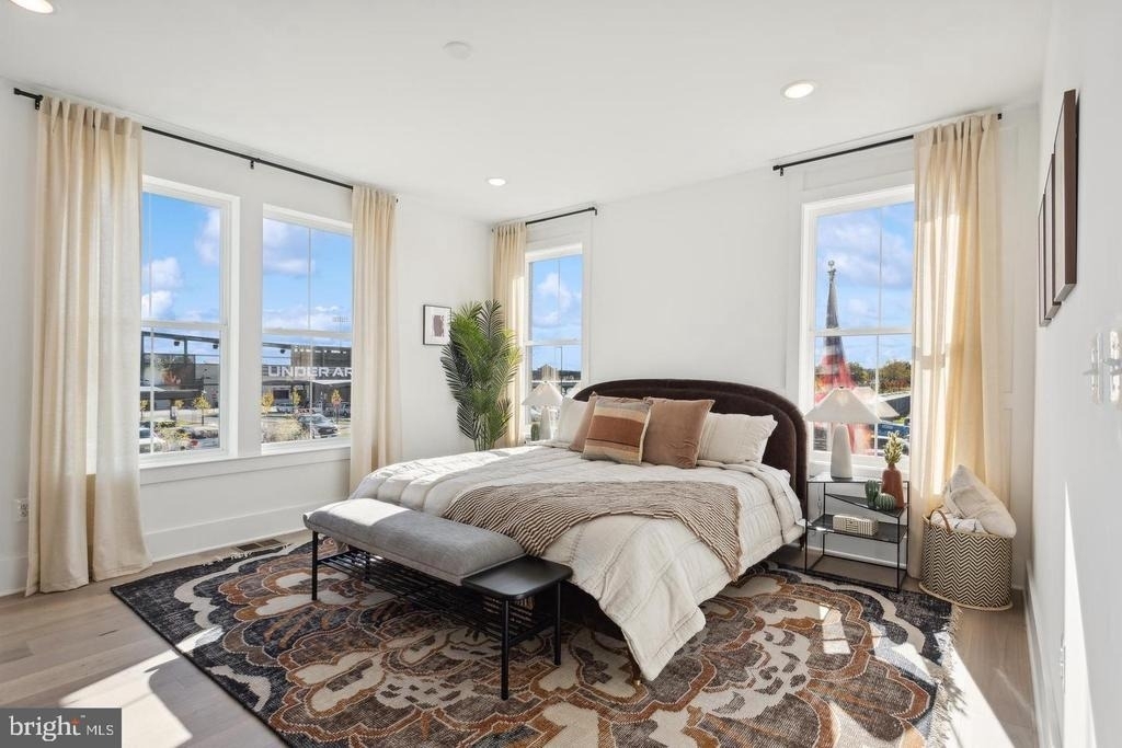 111 E Cromwell Street - Photo 22