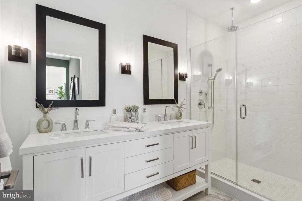 111 E Cromwell Street - Photo 26