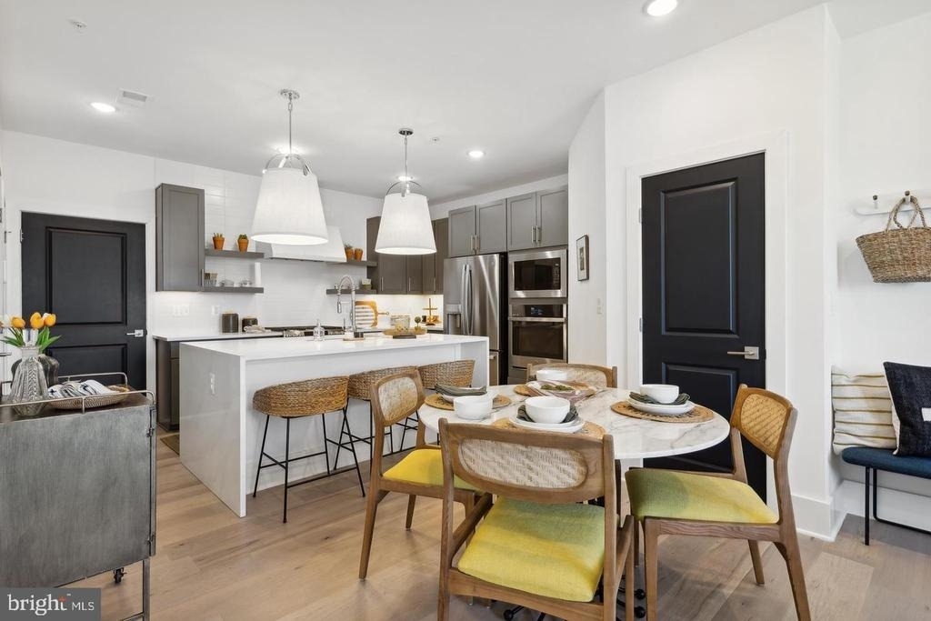 111 E Cromwell Street - Photo 17