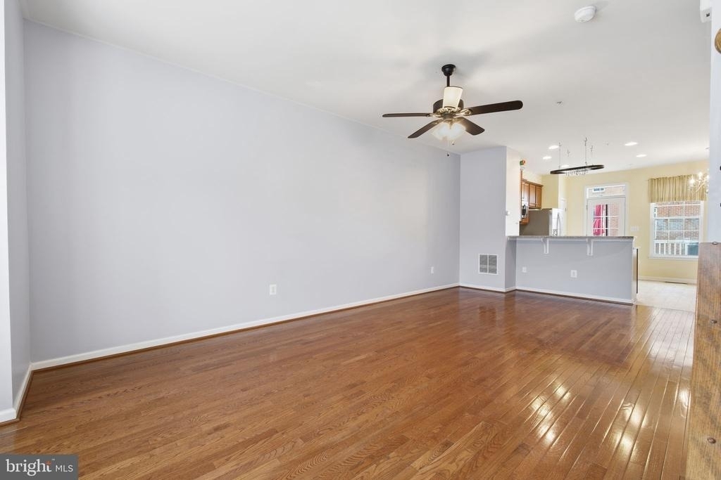 4505 Foster Avenue - Photo 13