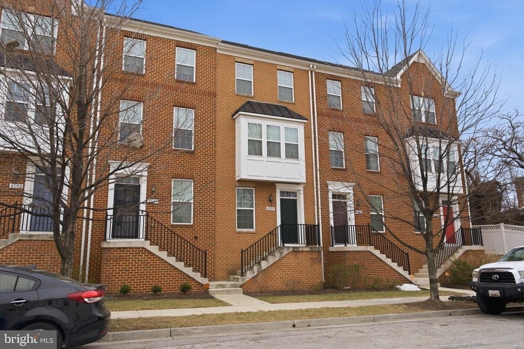 4505 Foster Avenue - Photo 0
