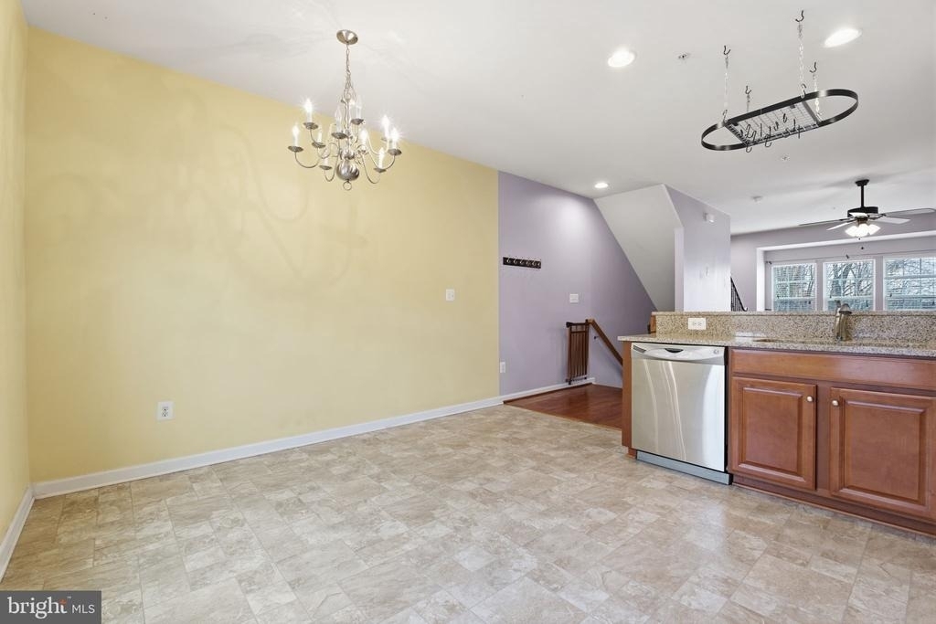 4505 Foster Avenue - Photo 2