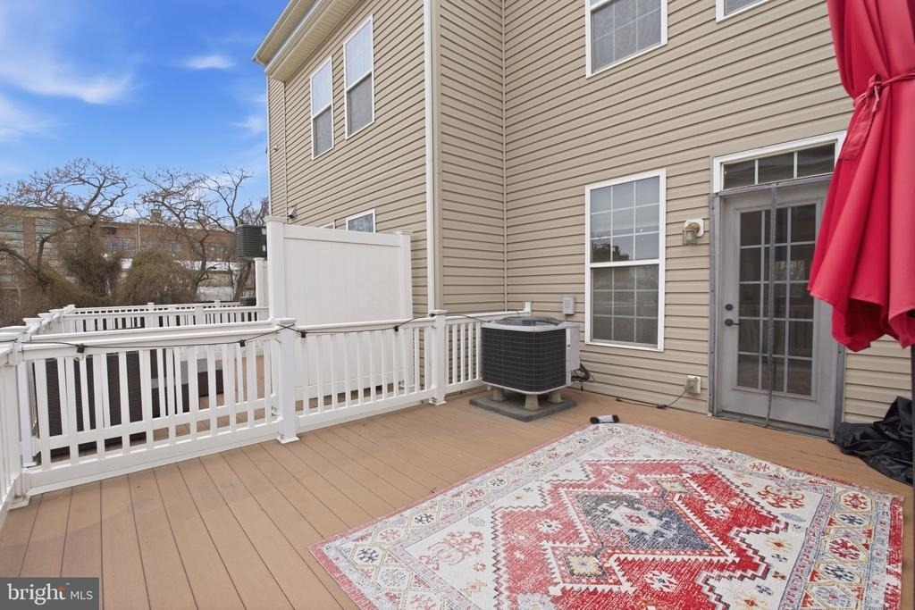 4505 Foster Avenue - Photo 32