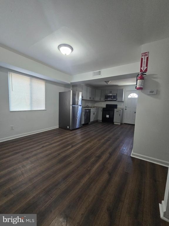 520 56th Street Ne - Photo 10