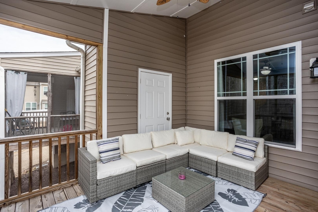 264 Wembley Drive - Photo 17