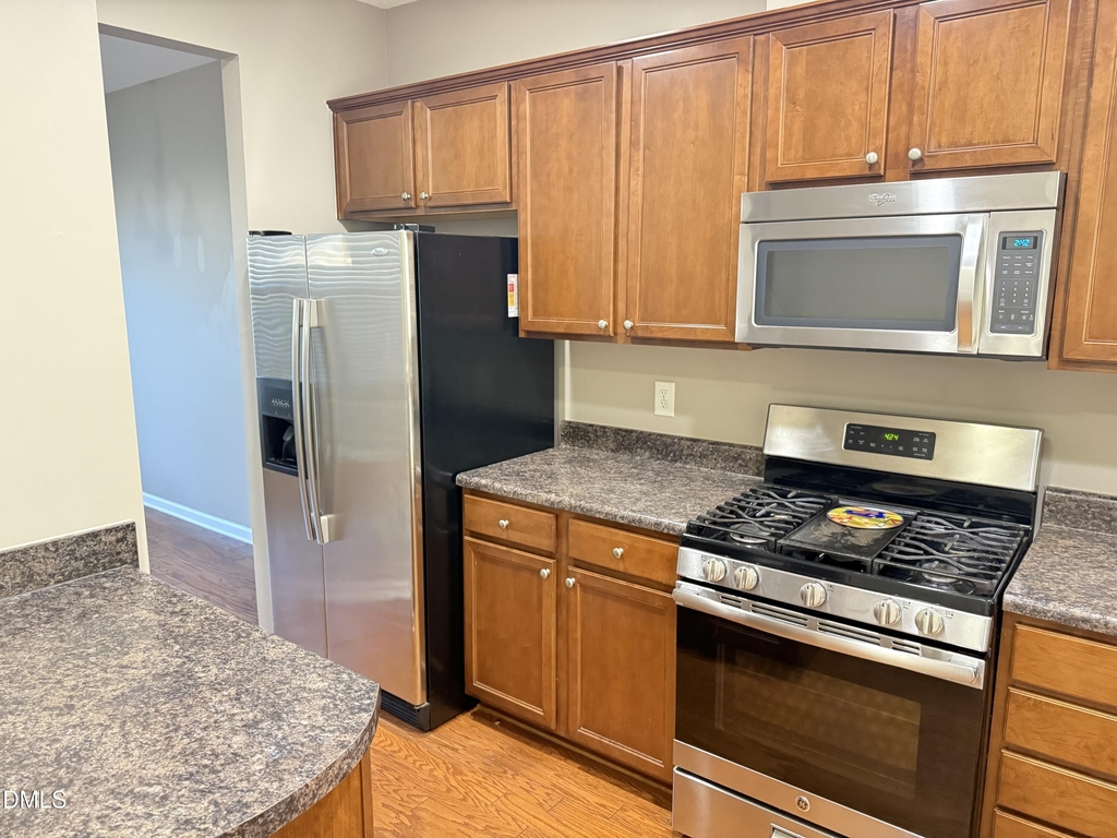 3102 Berkeley Springs Place - Photo 3