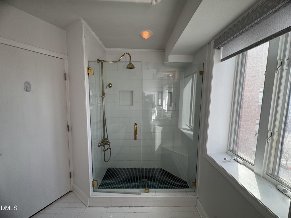 109 W Main Street - Photo 13
