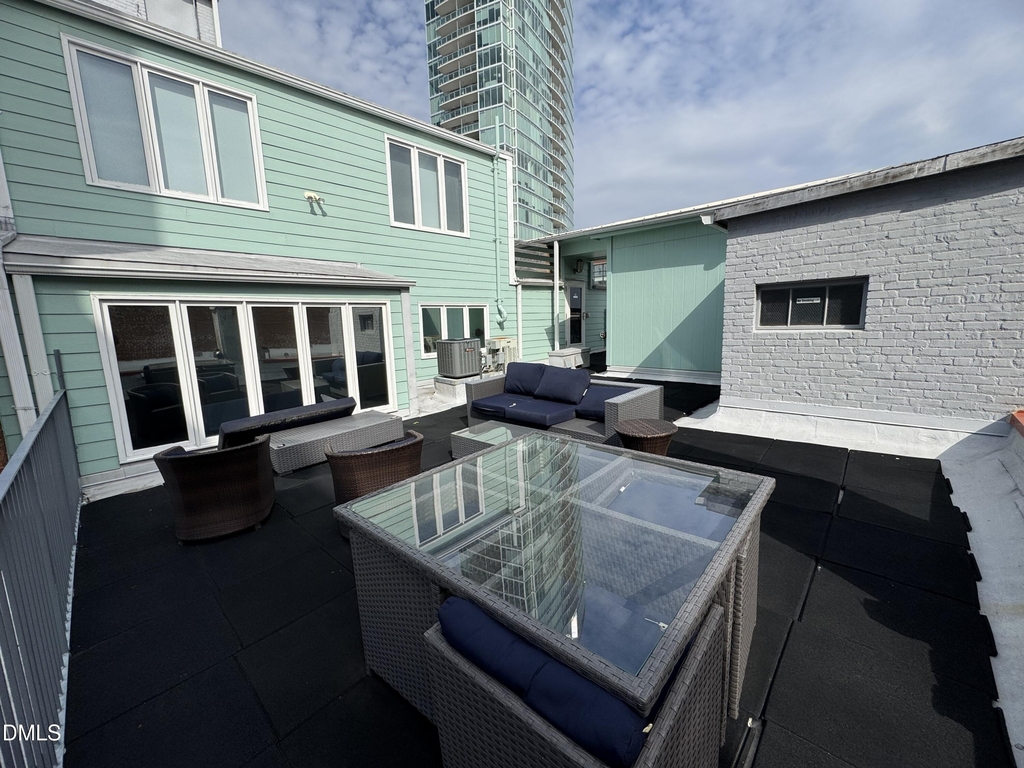 109 W Main Street - Photo 15