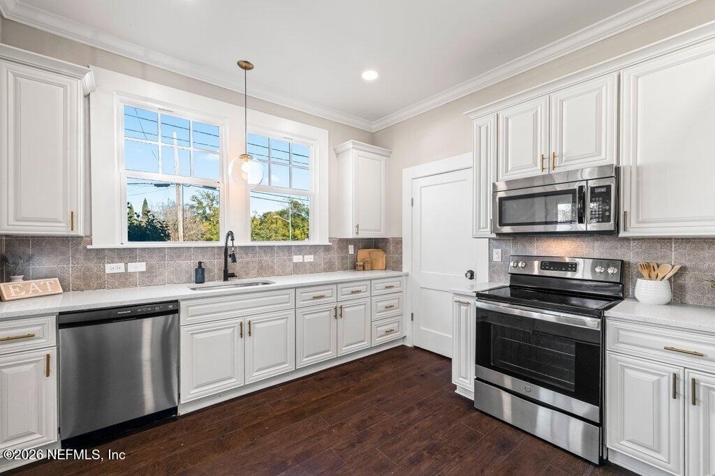 2843 Oak Street - Photo 26